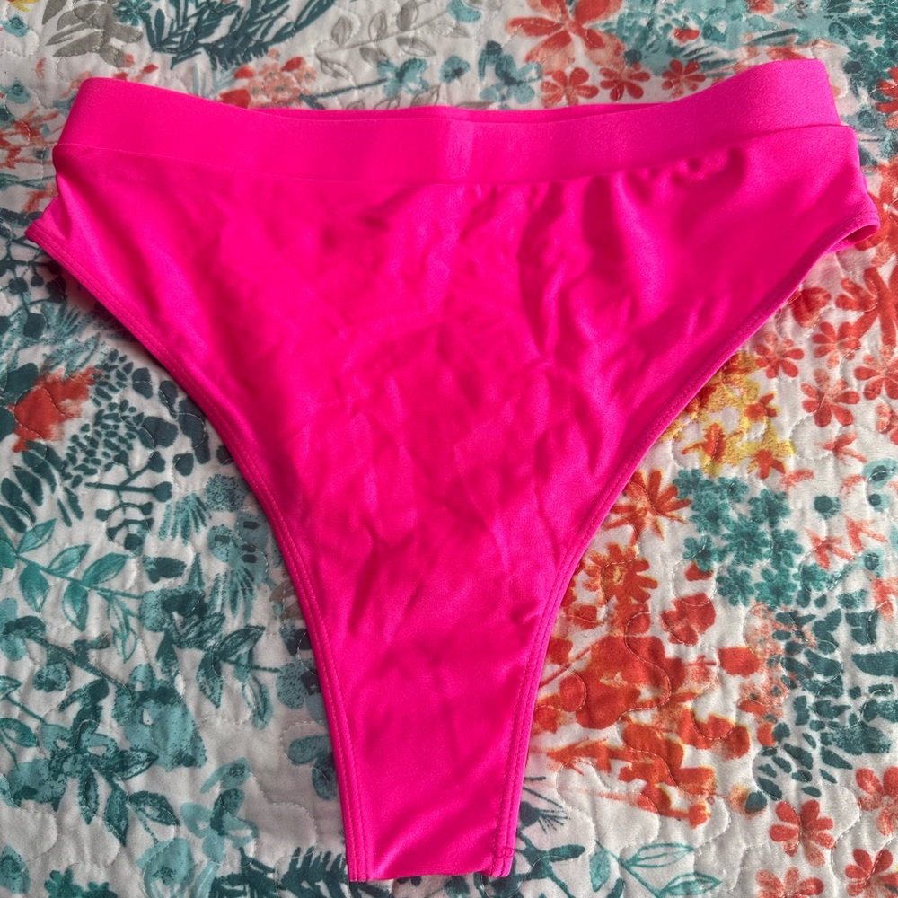 Women’s Pink Bikini Bottoms Size Large